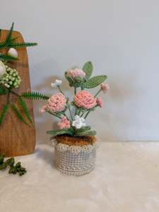 New Arrivals: Baby’s Breath & Roses Pot