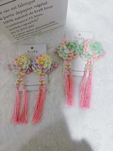 Shinny Flowers Hair Clip Set