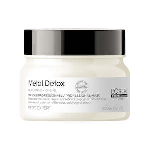Loreal Professional: Serie Expert Metal Detox Mask