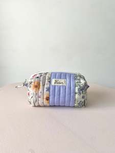 Bag 1: Medium Zipper Pouch – Floral Patchwork