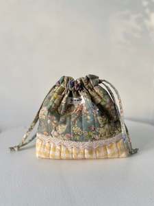Bag 2: Quilted drawstring bag Fairyland yellow