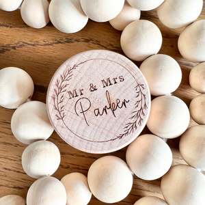 Ring Boxes: Couple ring box - Surname wreath
