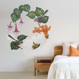 Kiwiana: Fantail Kawakawa Bouquet