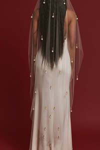 Cluster Pearl Veil