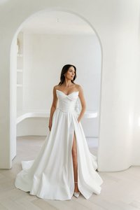 Naveya 4 Piece Set