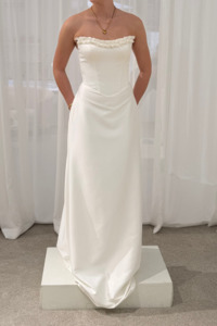 Skirts: Yasmin V1 with overskirt