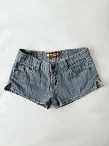 Staff Picks: 00’s Newfuture low rise shorts | Size 8