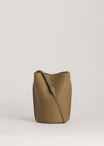 Phoebe Bucket: Phoebe Bucket / Jade Lambskin