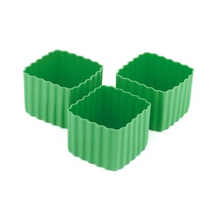 In The Kitchen: Green Silicone Bento Square Cups 3 Pack for lunchboxes, baking & more!