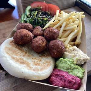 Superfood Falafel Brochette Meal