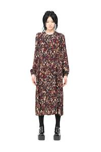 ILLUSION DRESS IN FRAGMENT PRINT, W24