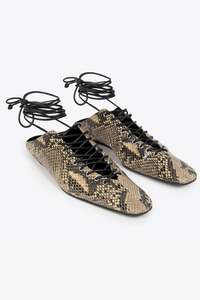 Womens Shoes: LEATHER LACE UP FLATS IN BEIGE, SS25