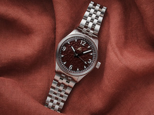 Zealandic Iceborne: Iceborne - Burgundy