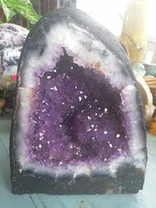 💜Stunning 8.4kg Amethyst Cave