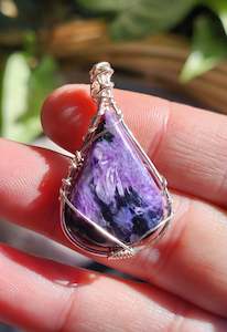 Accessories: Chaorite Pendant