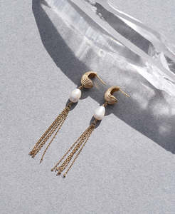 Esme Earrings - 22k Gold Vermeil, Pearl
