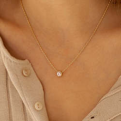 Necklaces: Gold Floating Pendant Necklace