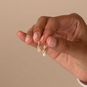 Earrings: Strata Huggies