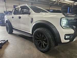 Fender Flares Smooth – With Sensor Holes – Suitable for Ford Ranger 2023–2025 Wildtrak