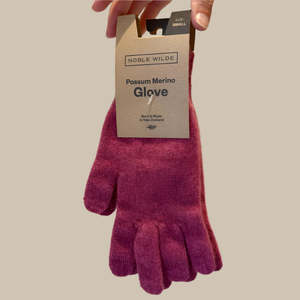 Noble Wilde: NOBLE WILDE GLOVES | Rosay
